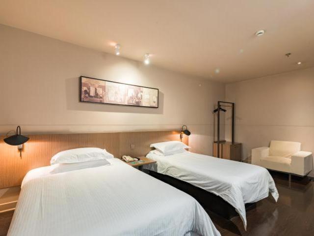 Jinjiang Inn Nanjing Road Pedestrian Streeteast Asia Hotel شانغهاي المظهر الخارجي الصورة